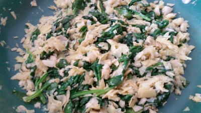 artichokes and spinach cooked